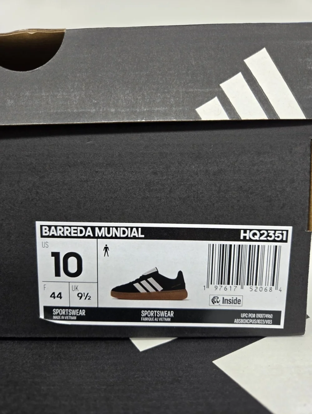 adidas Men's Barreda Mundial HQ2351 Black White Gum Shoes Size 10 New